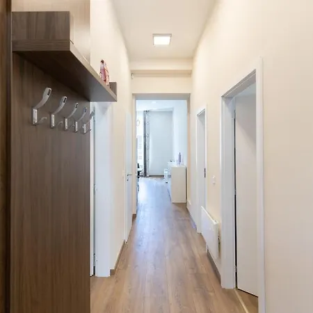 A37 Awesome 부다페스트