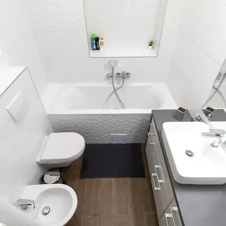 A37 Awesome Apartmán *